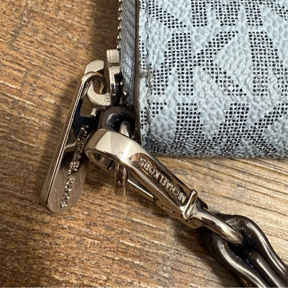 Michael Kors Monogram Pale Ocean Blue Wallet Wristlet - Picture 4 of 10